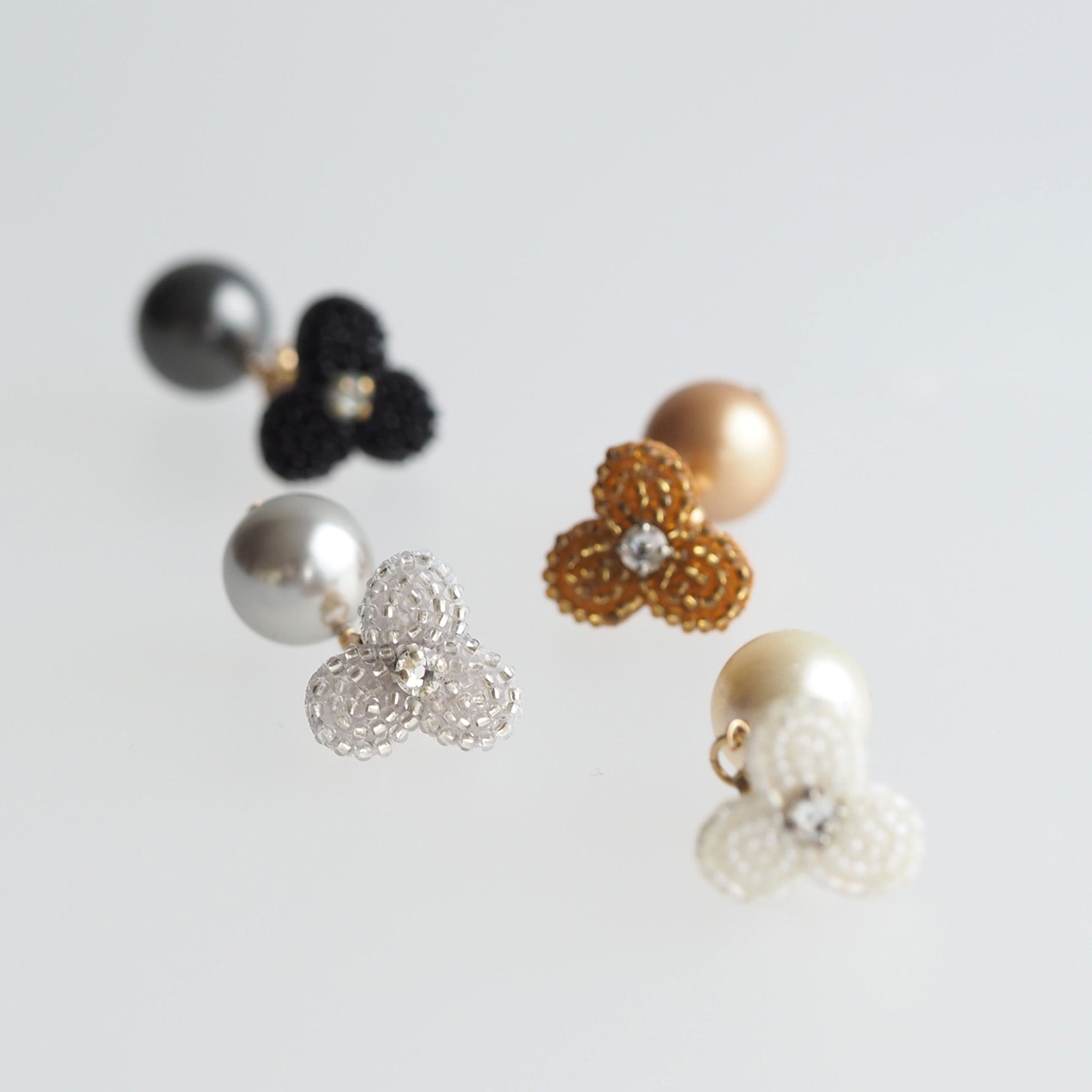 タイニーフラワー｜ピアス・イヤリング 全4色